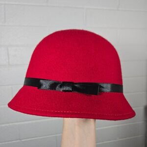 100% Wool Cloche Hat Black Ribbon Bow One Size Valentines Retro Classic Twee